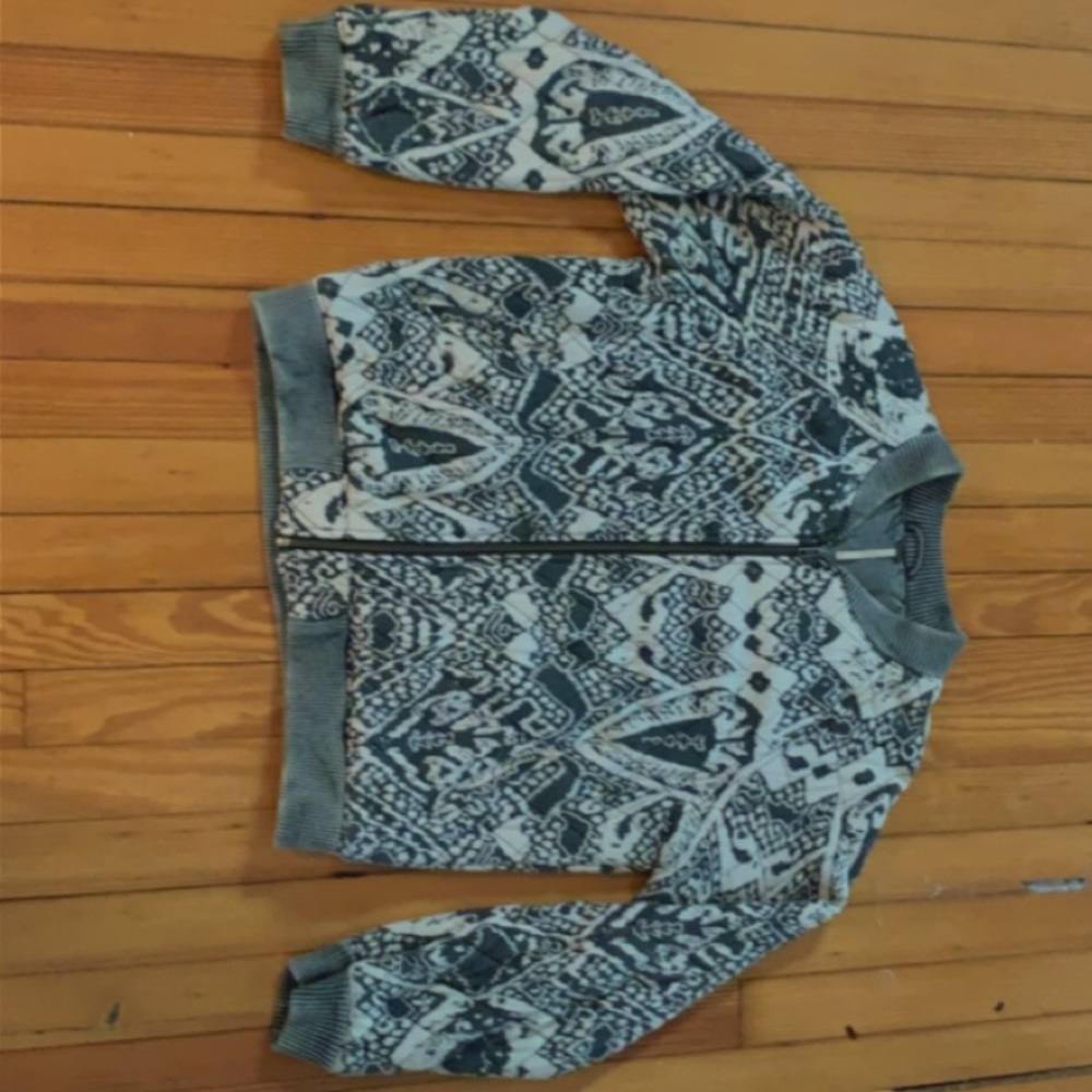Light Weight Jacket - Picture 3 of 4